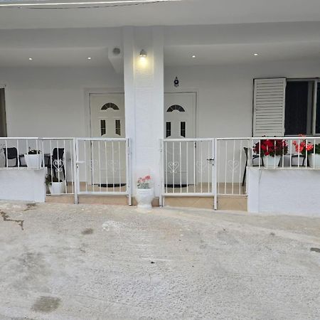 Aila Apartment Sarandë Exteriér fotografie