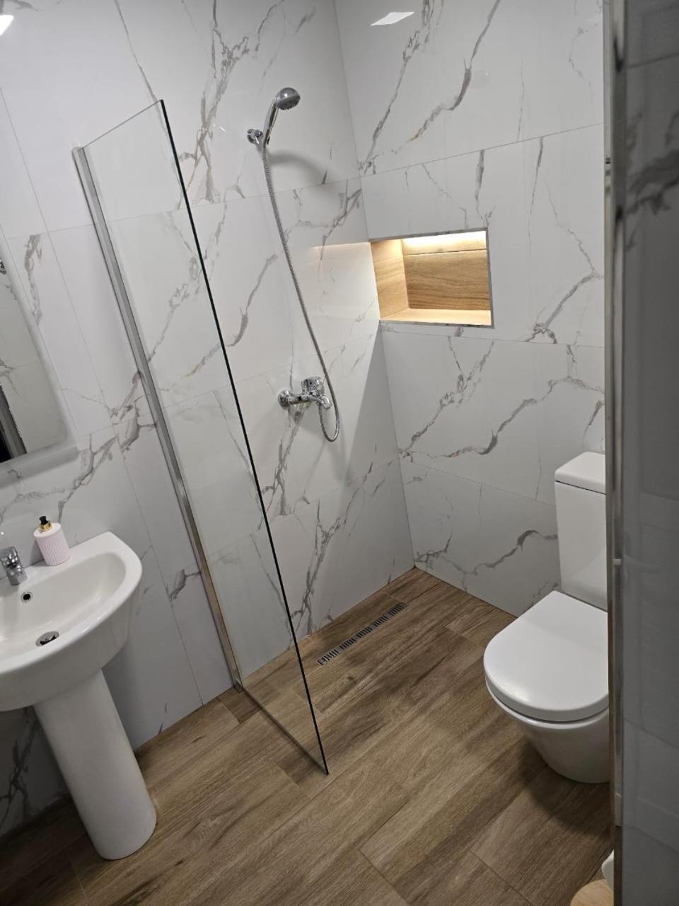 Aila Apartment Sarandë Exteriér fotografie